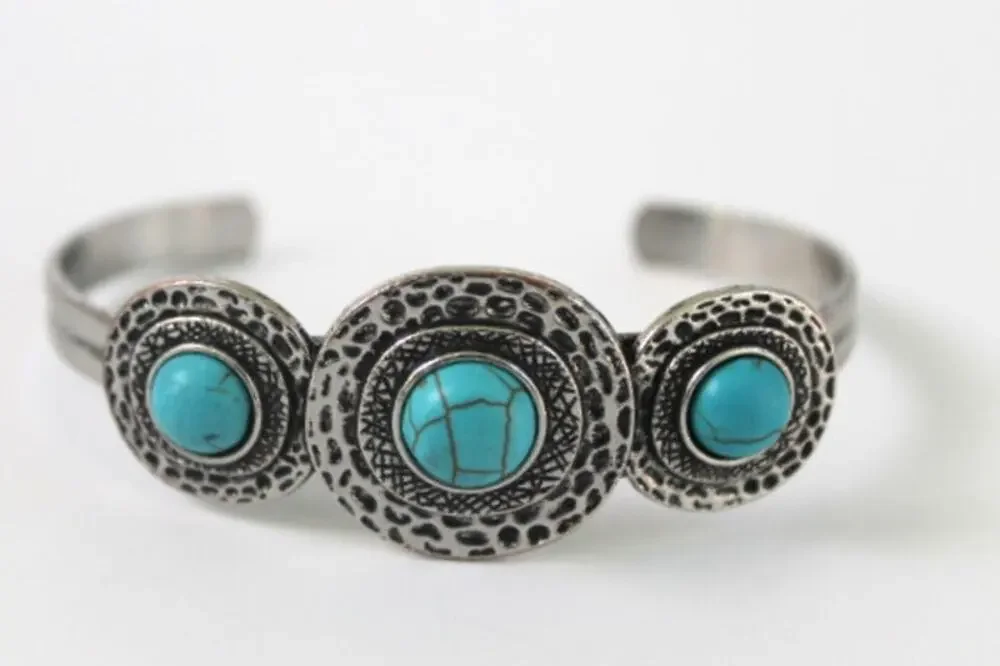 Vintage Faux Turquoise Silver Tone Cuff Bracelet Adjustable Size Hammered Metal